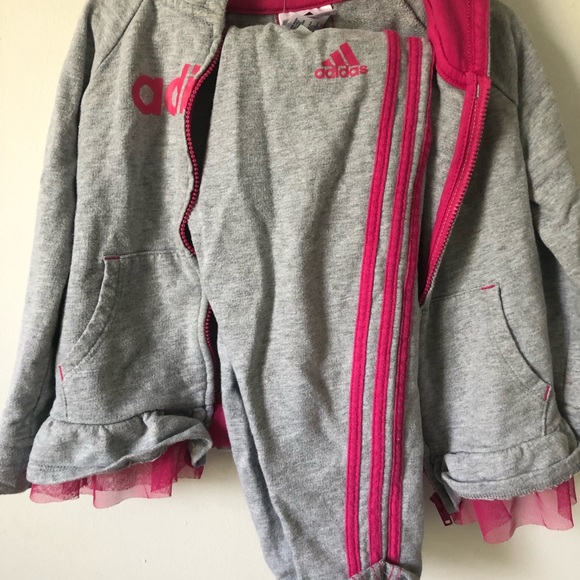 adidas sweat suit outfit